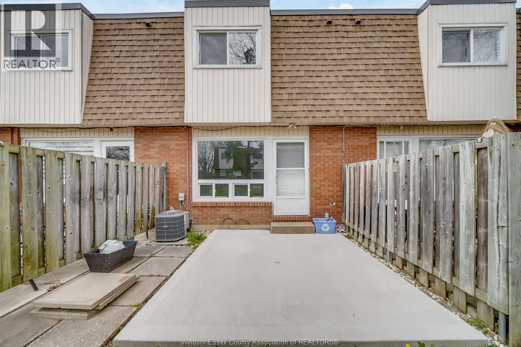 5486 LASSALINE, Windsor, Ontario, N8T1B1 — Photo 28