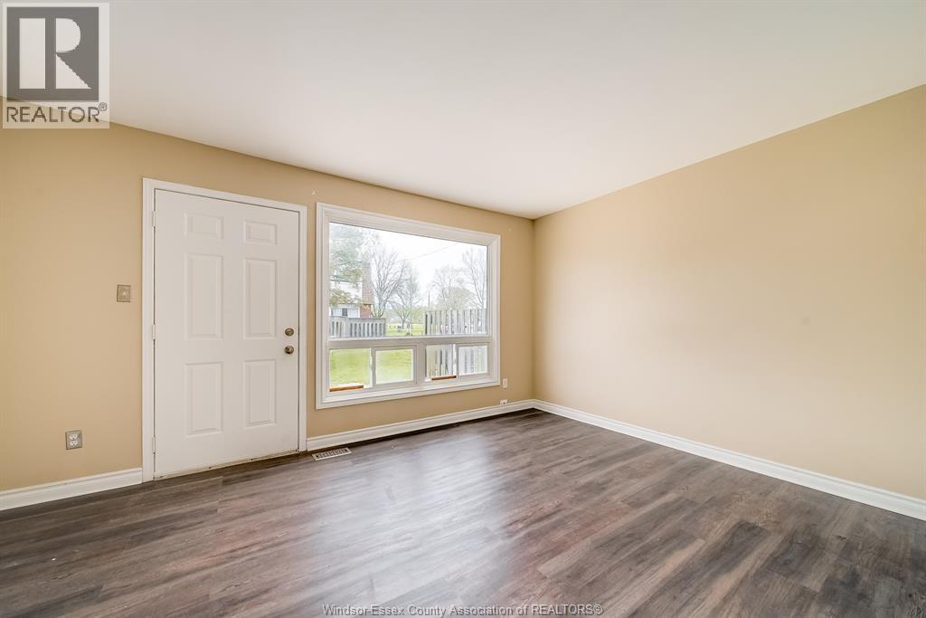 5486 LASSALINE, Windsor, Ontario, N8T1B1 — Photo 6