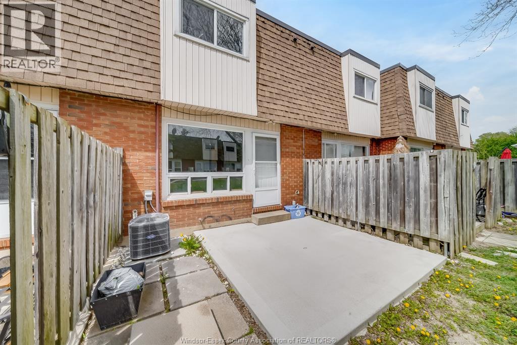 5486 LASSALINE, Windsor, Ontario, N8T1B1 — Photo 29