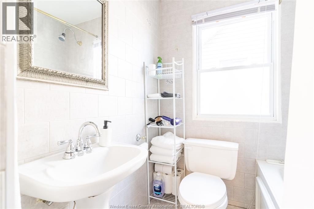 738 BROCK, Windsor, Ontario, N9C2T4 — Photo 19