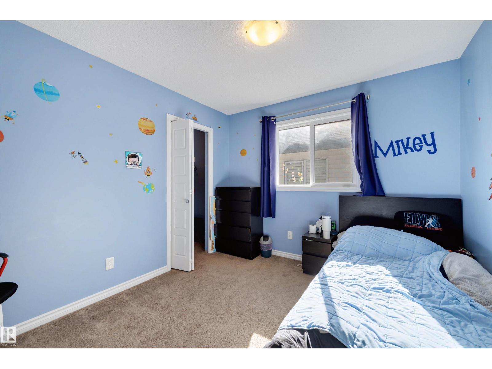 6115 18 AV SW - 18