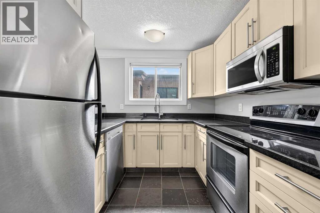 #203 644 Meredith Road NE - 5