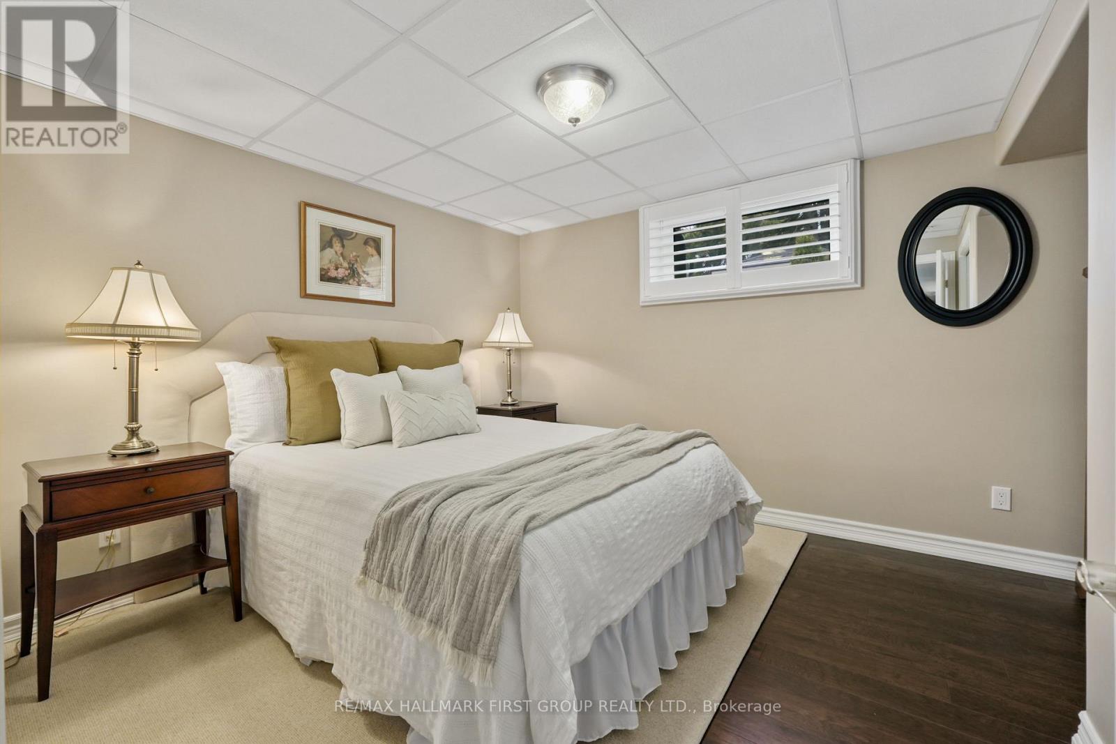 489 FOOTE CRESCENT - 35
