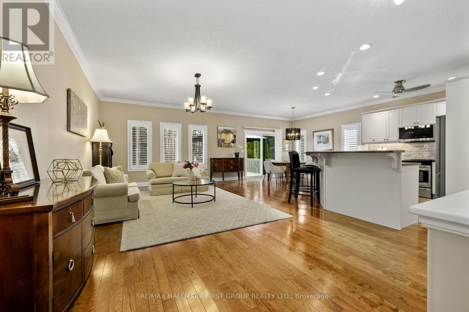 489 FOOTE CRESCENT - 8