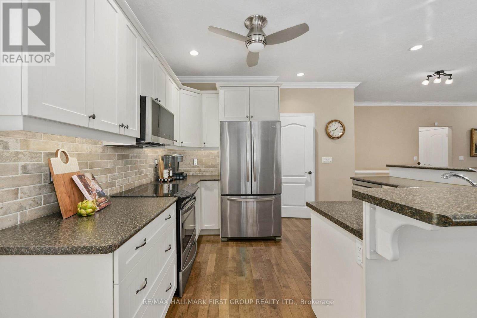 489 FOOTE CRESCENT - 14