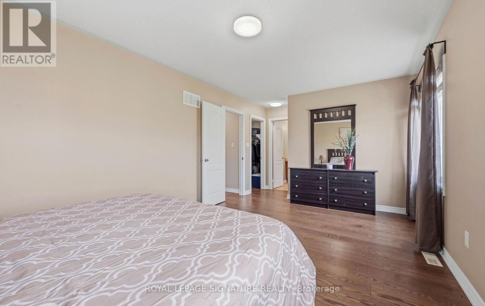 476 NAIRN CIRCLE - 23