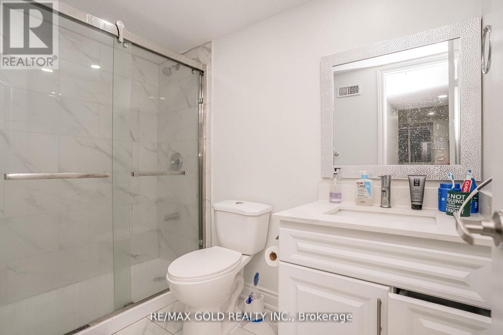 13 MARTINDALE CRESCENT - 37