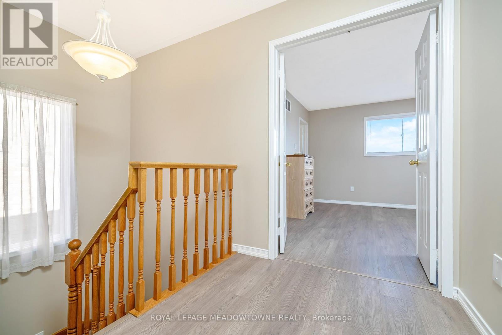 86 ROCKY MOUNTAIN CRESCENT - 22