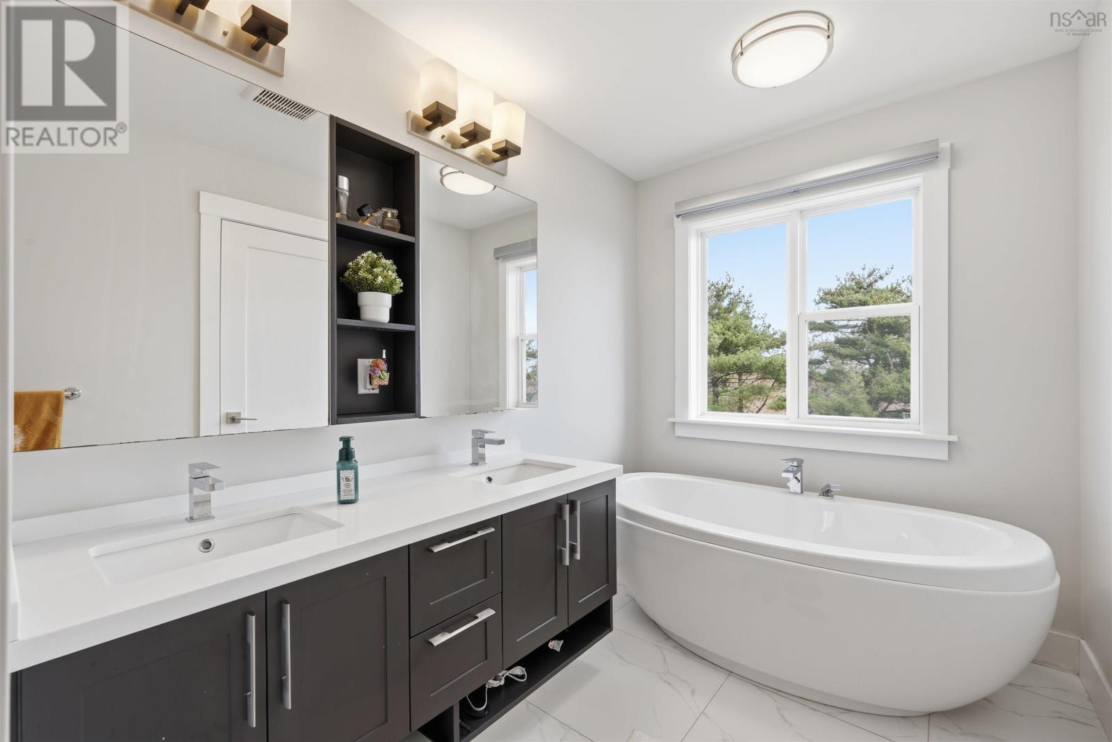 20 Alamir Court - 27