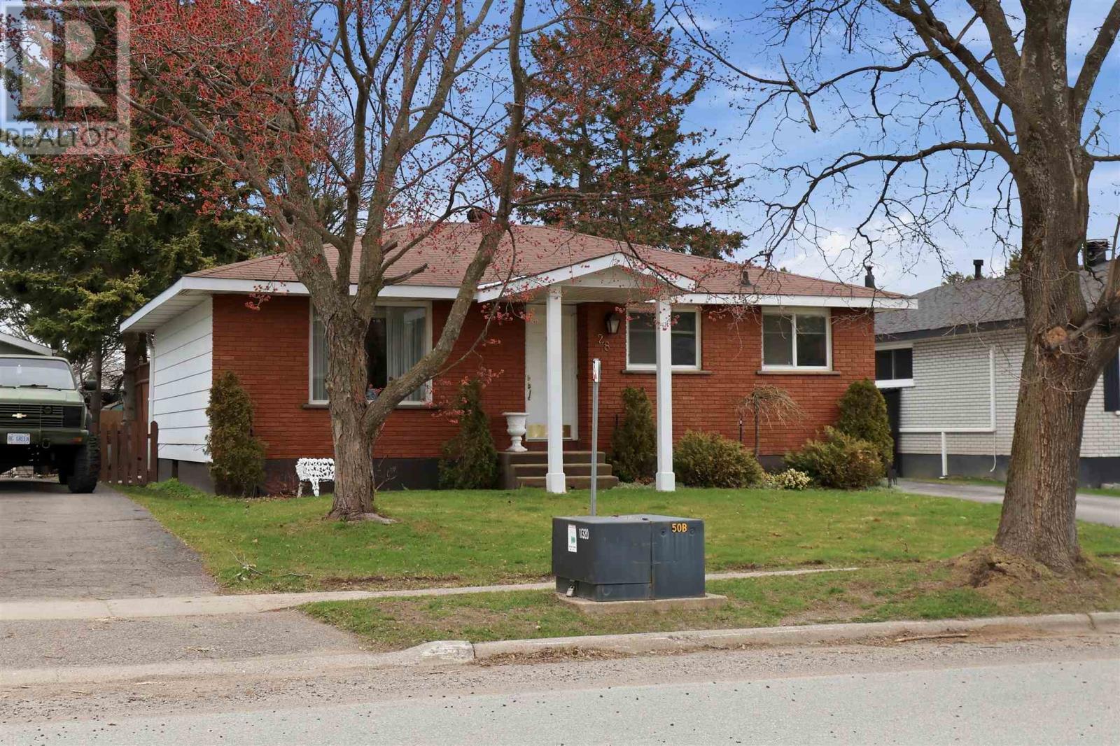 28 Kerr DR, Sault Ste. Marie, Ontario, P6A5H9 — Photo 34