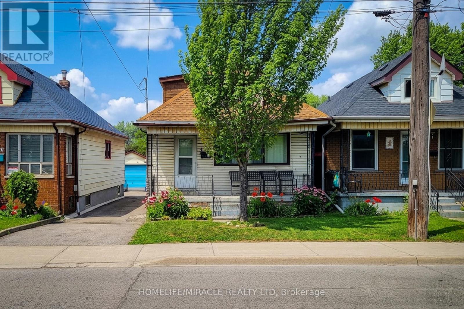 463 WELLINGTON STREET N - 1