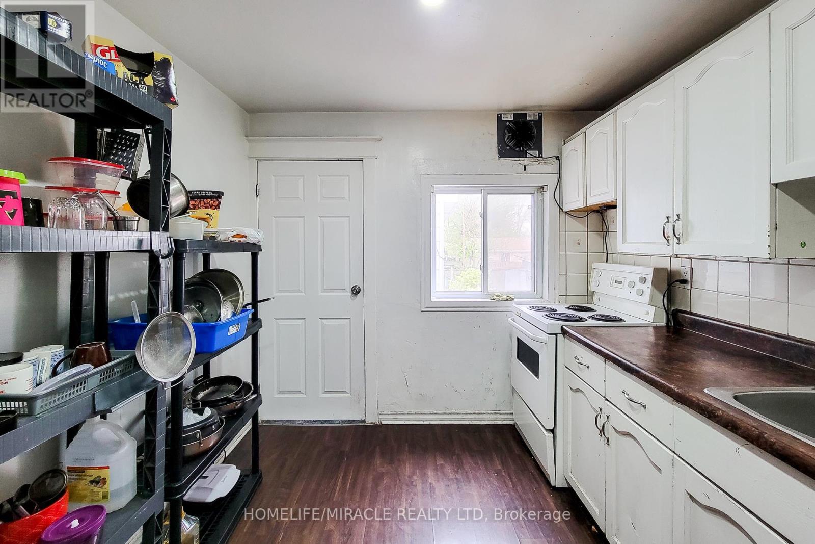 463 WELLINGTON STREET N - 18