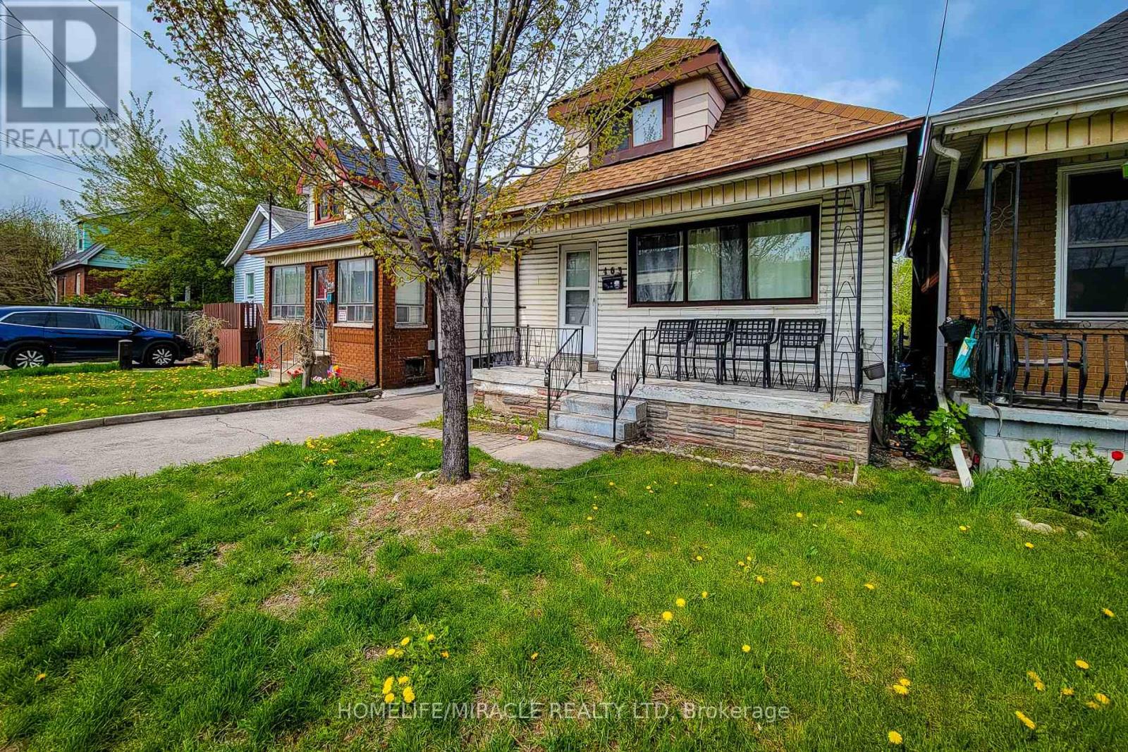 463 WELLINGTON STREET N - 2