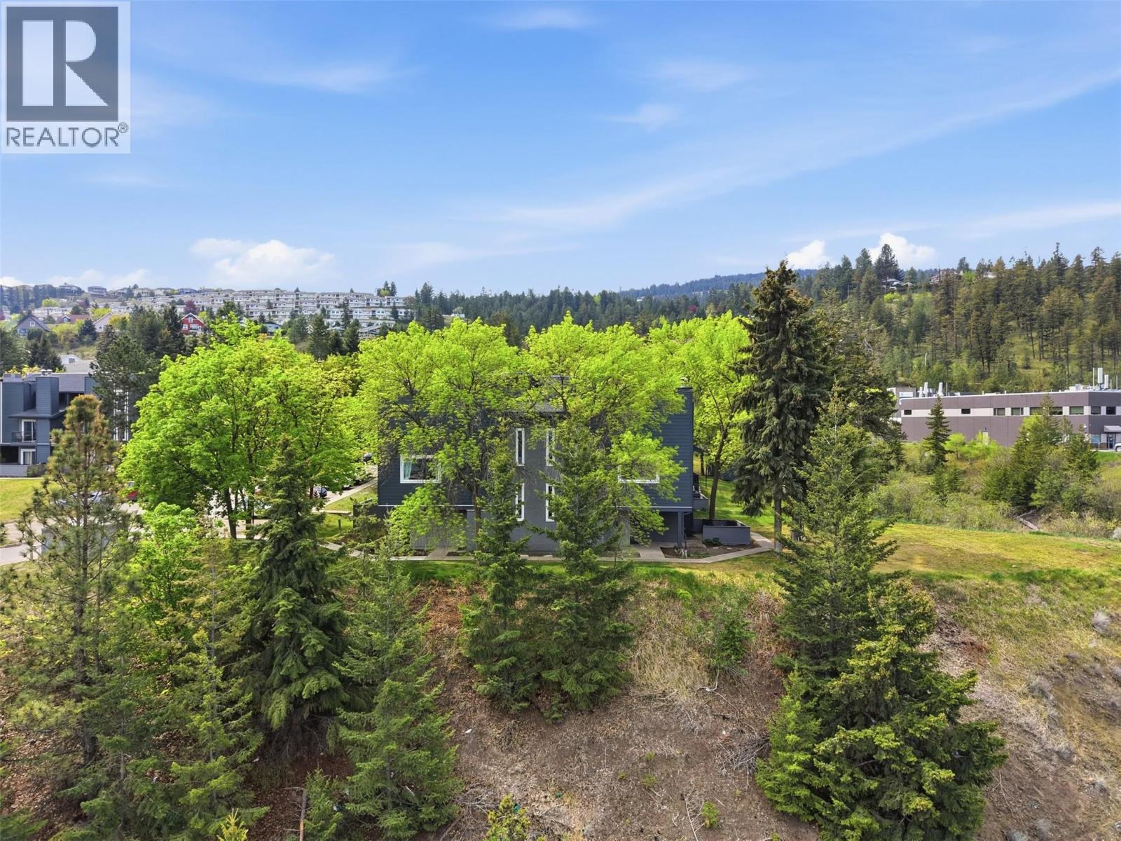 #53 1221 HUGH ALLAN Drive - 37