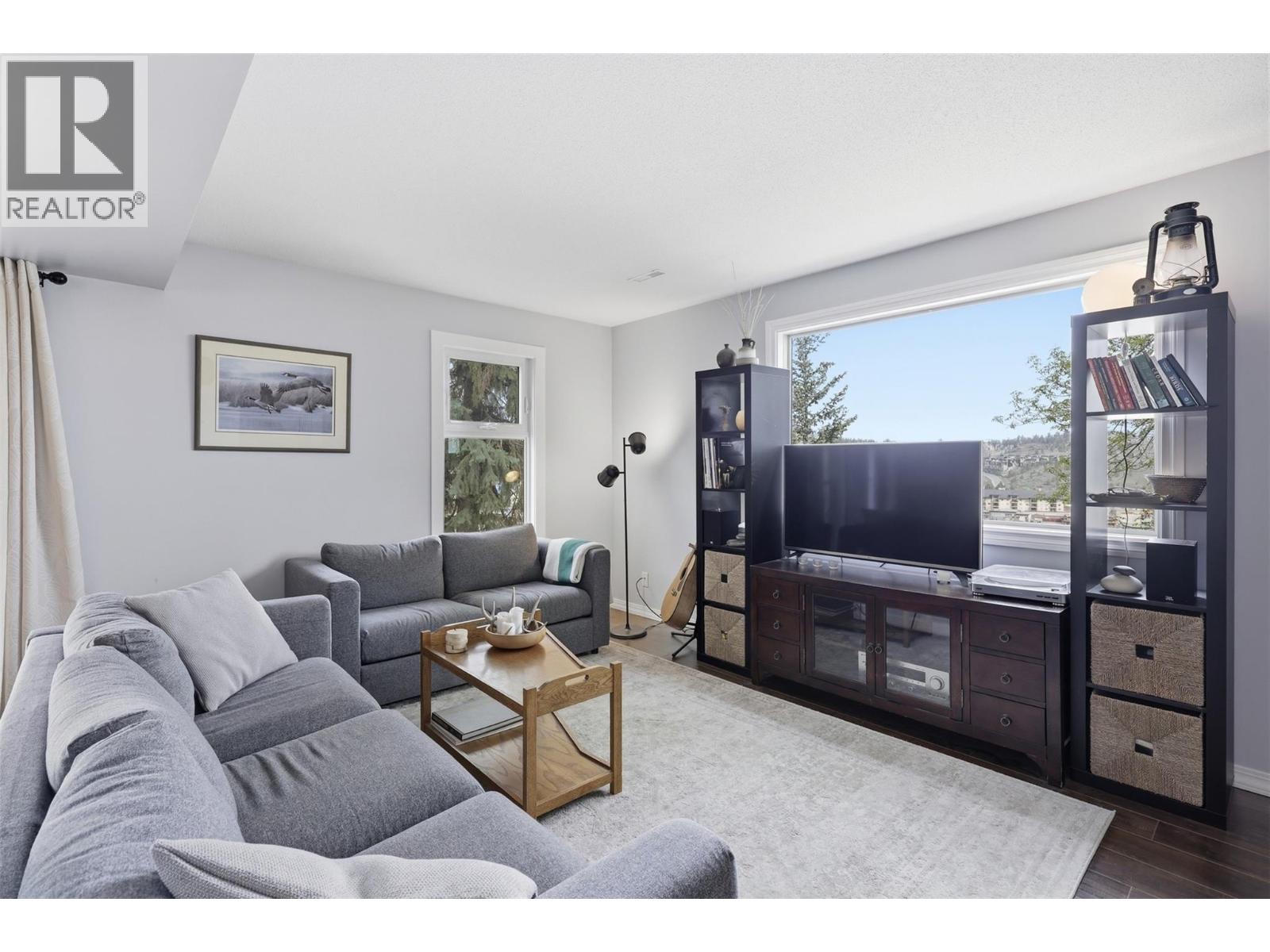#53 1221 HUGH ALLAN Drive - 6