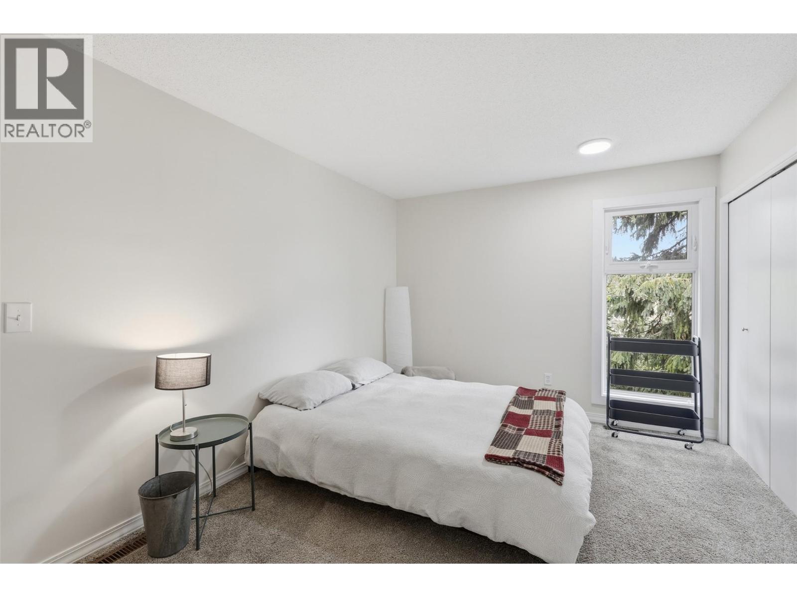 #53 1221 HUGH ALLAN Drive - 21