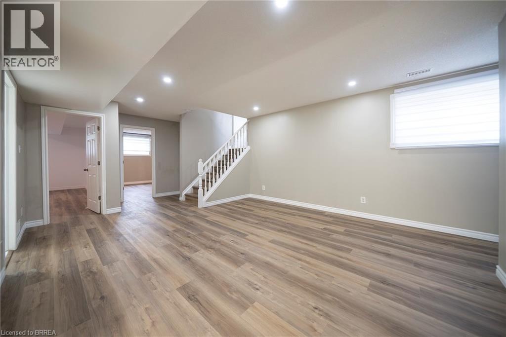 53 MEMORIAL Drive Unit# LOWER, Brantford, Ontario, N3R5S2 — Photo 4