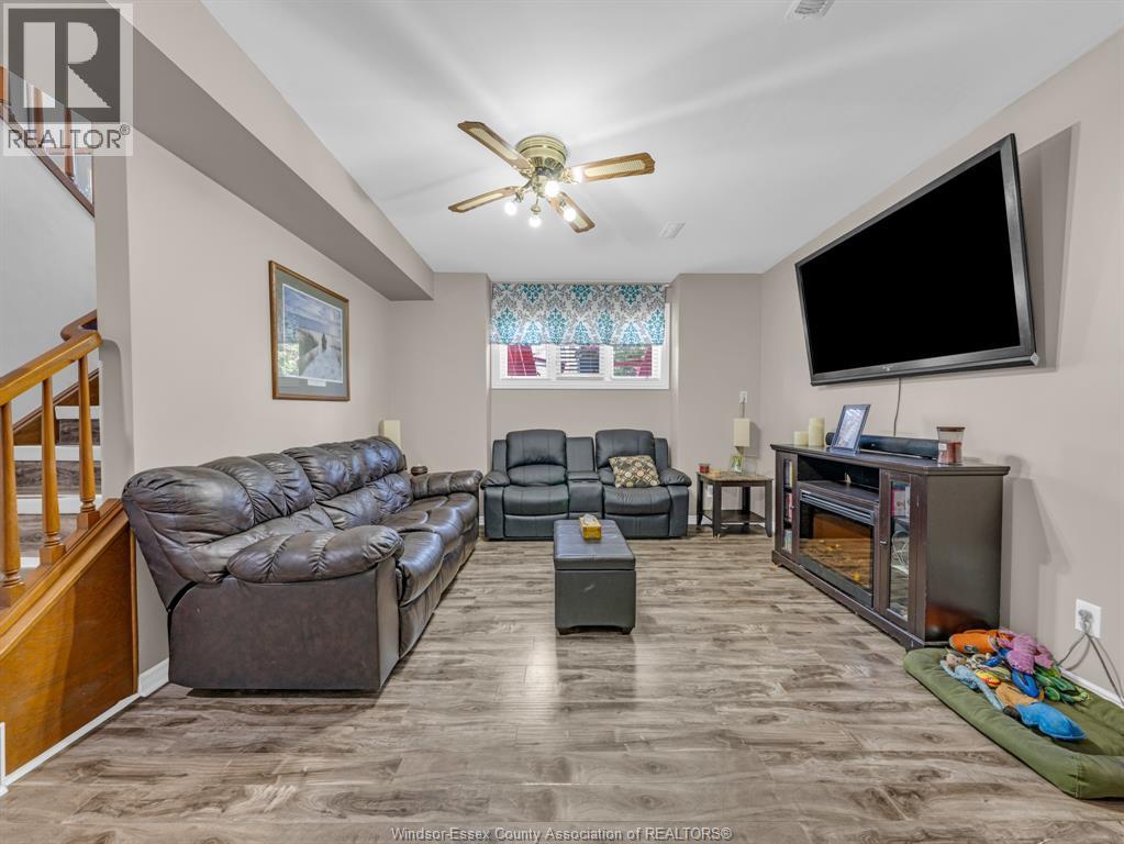 2379 VIA VITA, Windsor, Ontario, N9E4G5 — Photo 24
