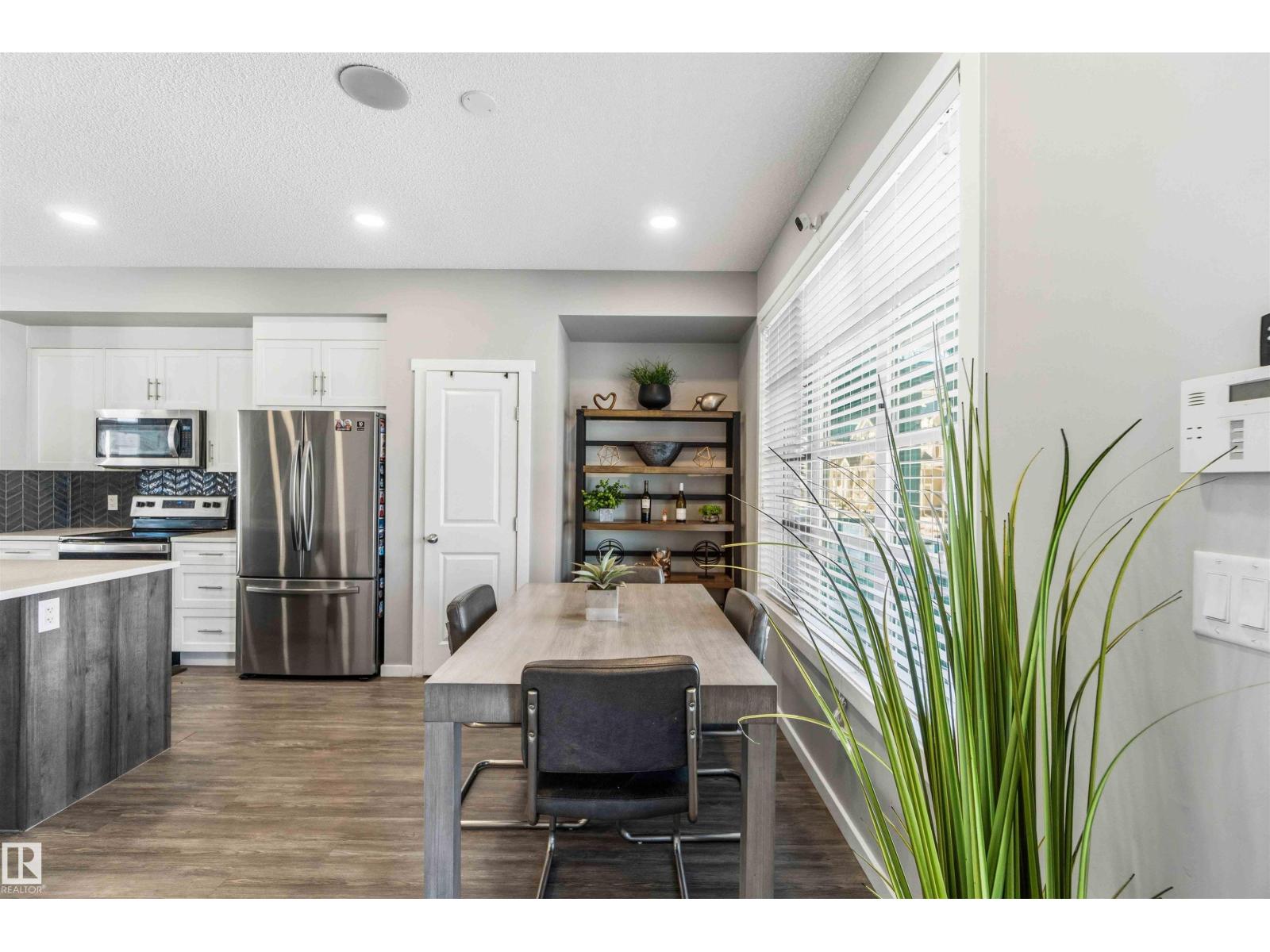 1908 25 ST NW, Edmonton