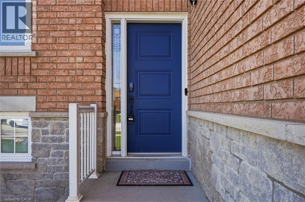 19 LESLIE Avenue, Barrie, Ontario, L4N9N9 — Photo 4