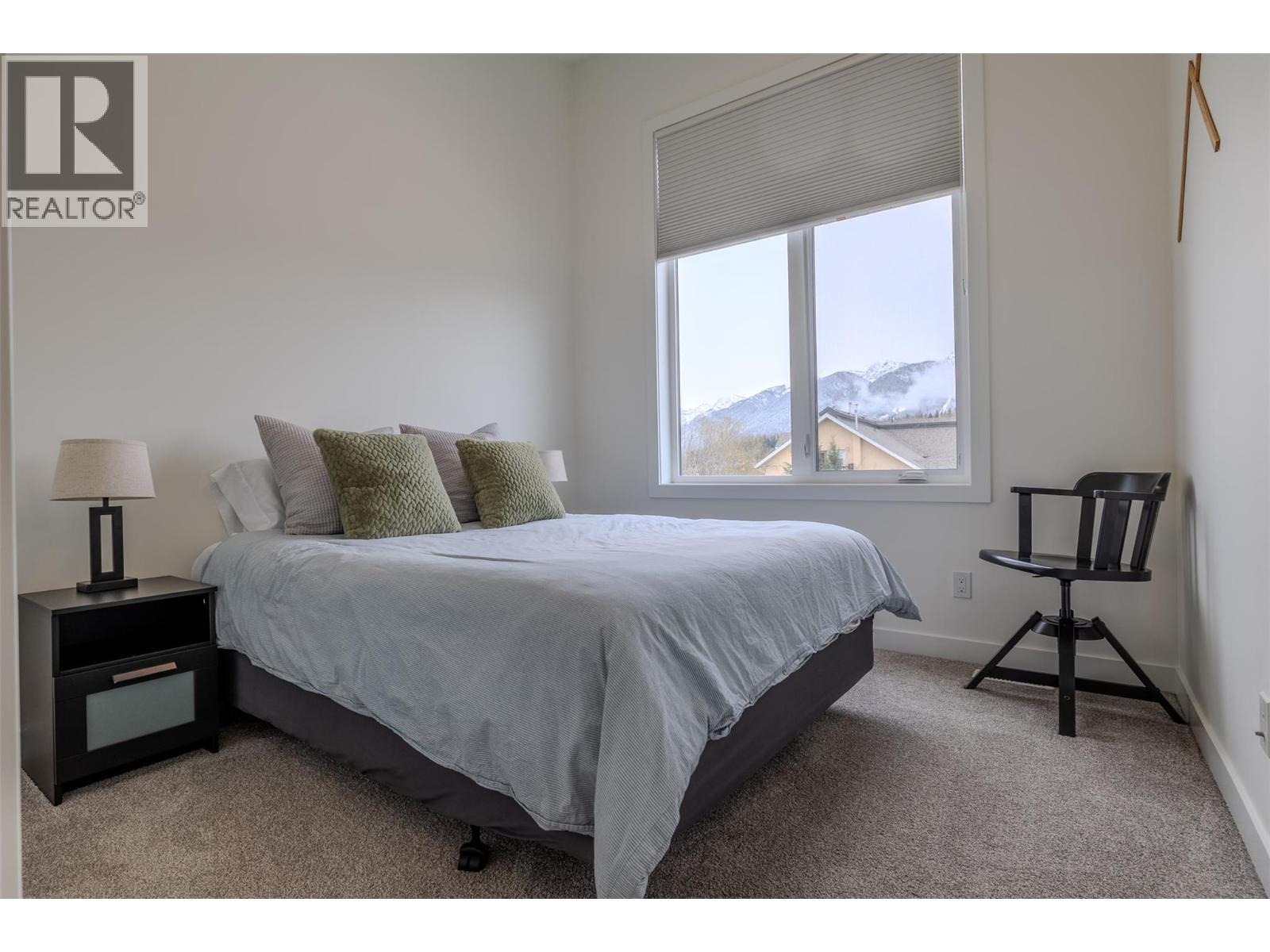#101 700 RIVERSIDE Way - 29