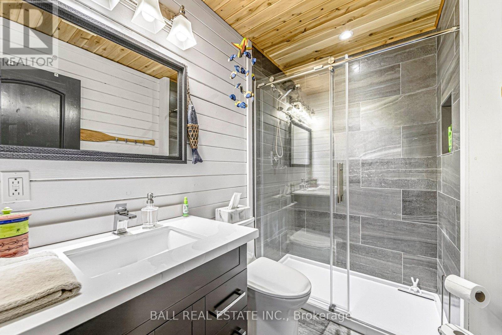 1154 SURVEYOR DRIVE - 33