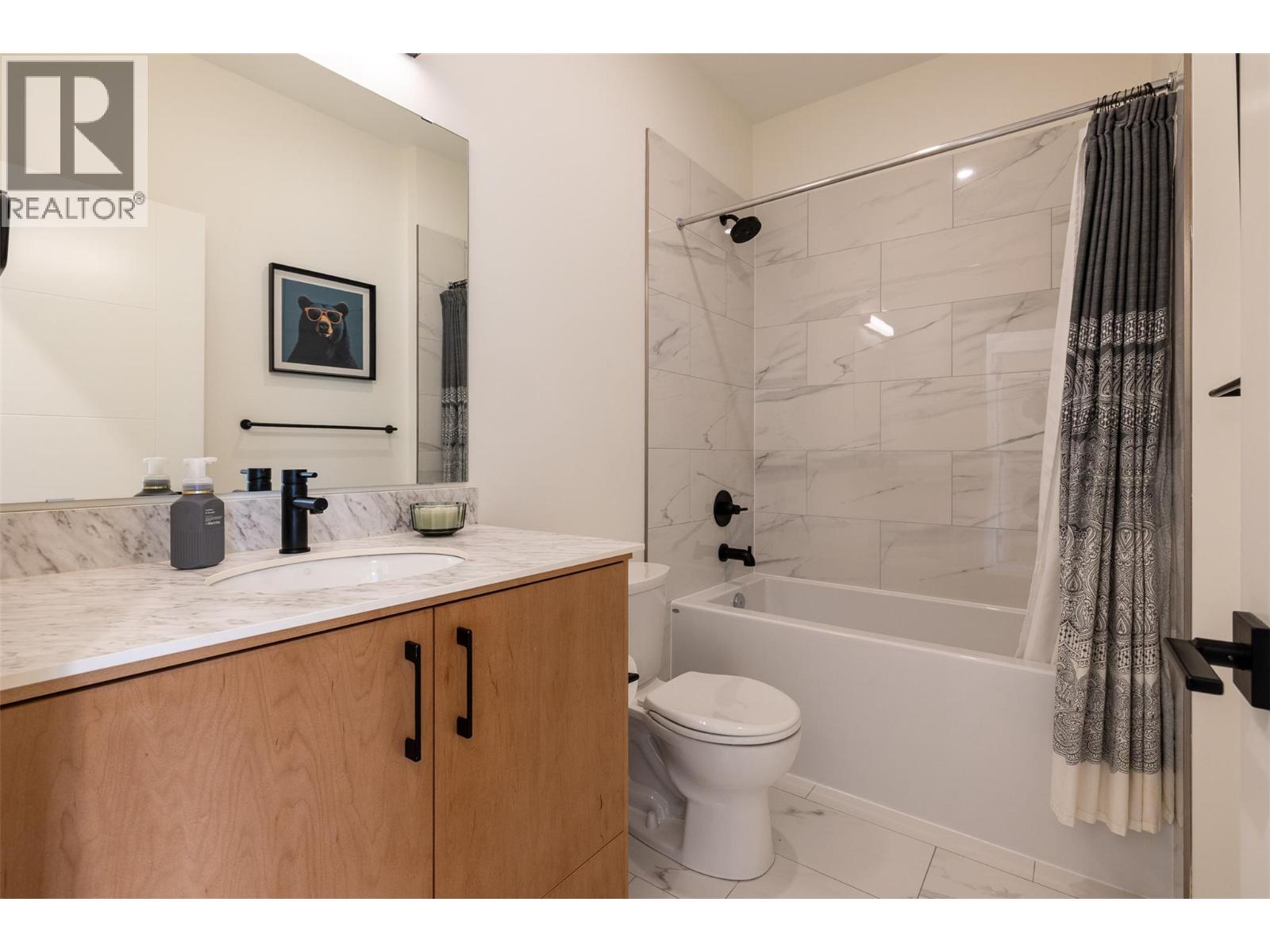 #101 700 RIVERSIDE Way - 28