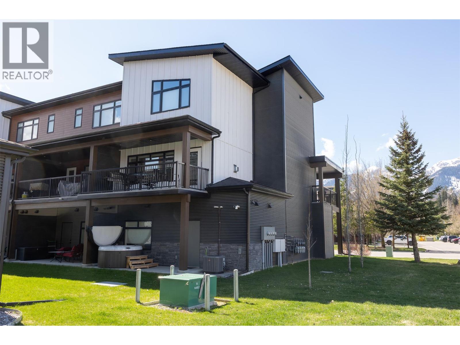 #101 700 RIVERSIDE Way - 46