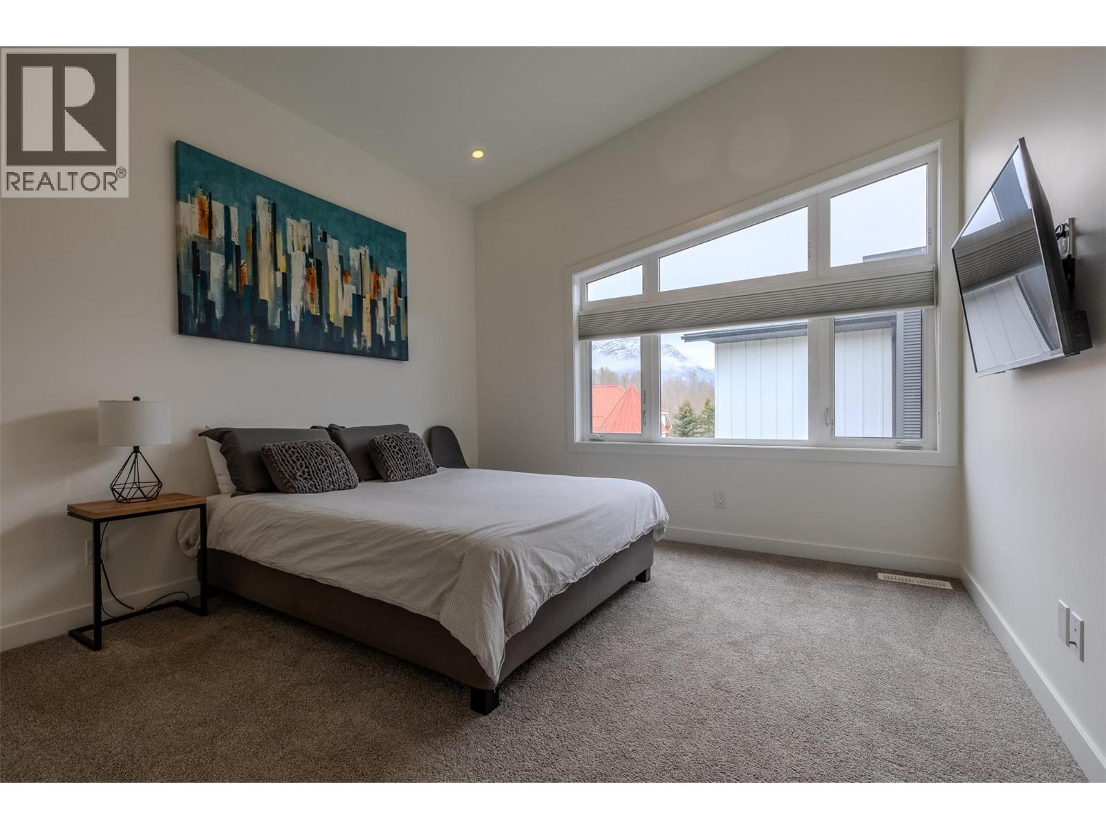 #101 700 RIVERSIDE Way - 22