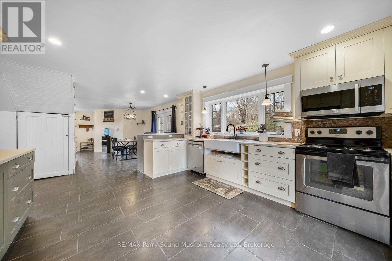 569 HURDVILLE ROAD - 26