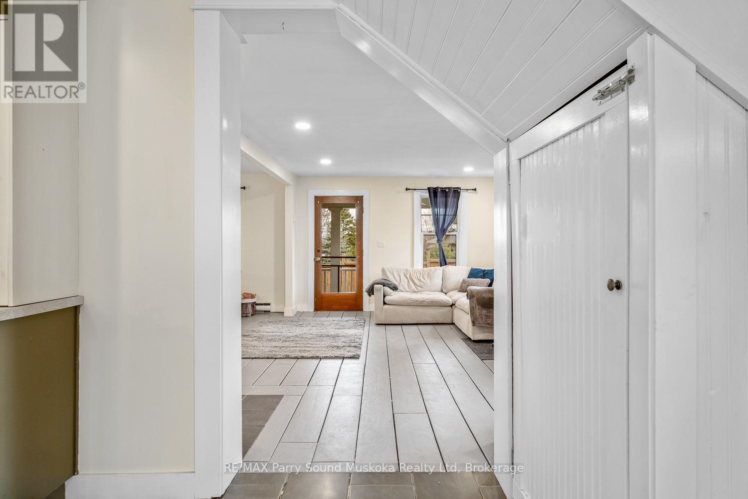 569 HURDVILLE ROAD - 30