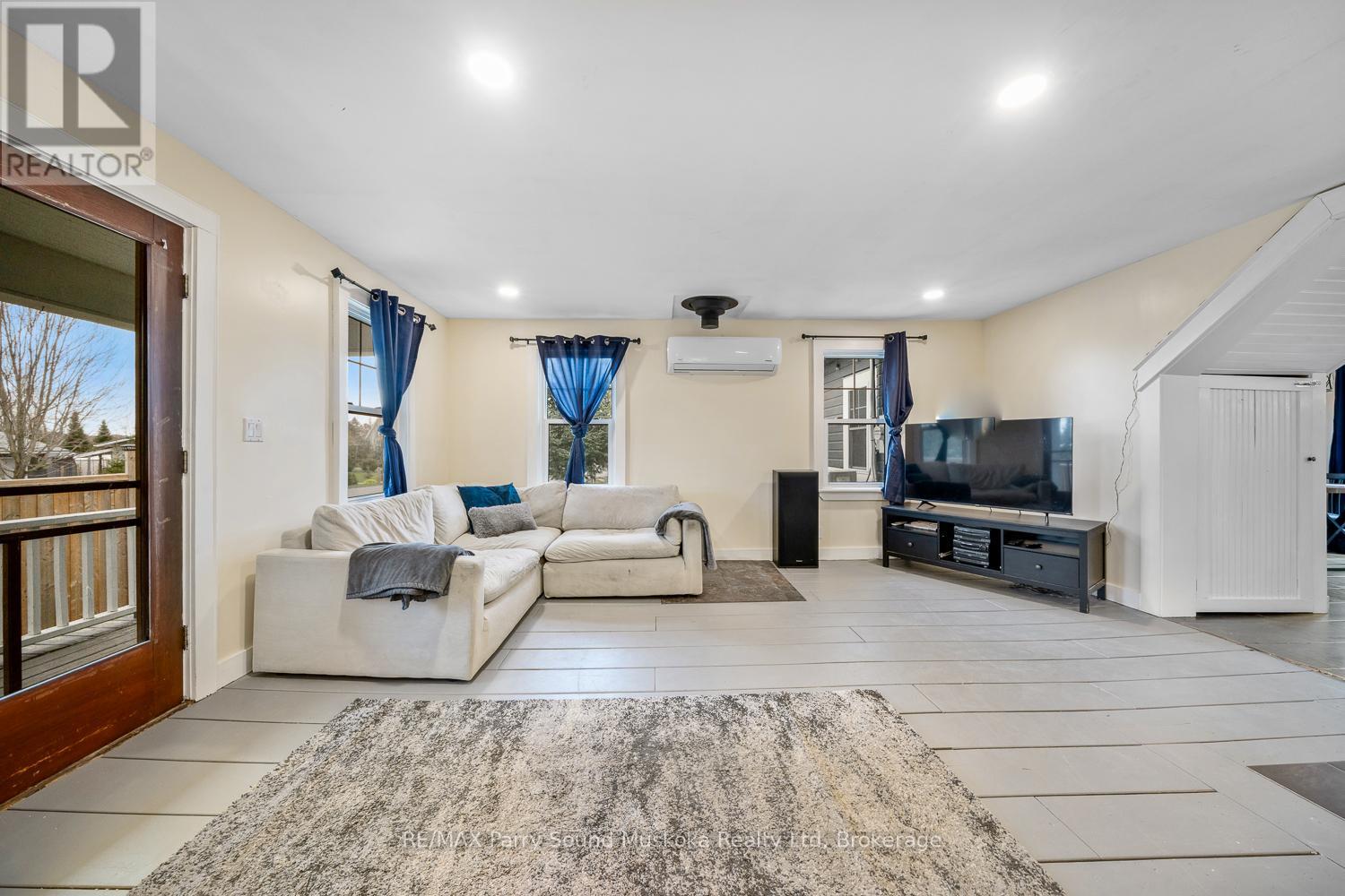 569 HURDVILLE ROAD - 35