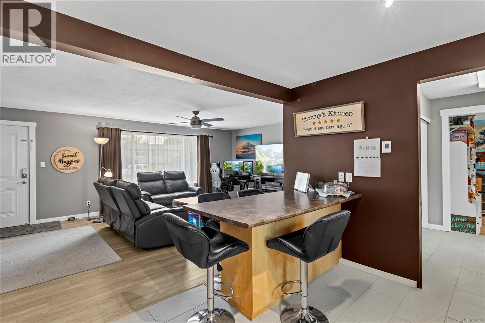 375 Temple St - 18