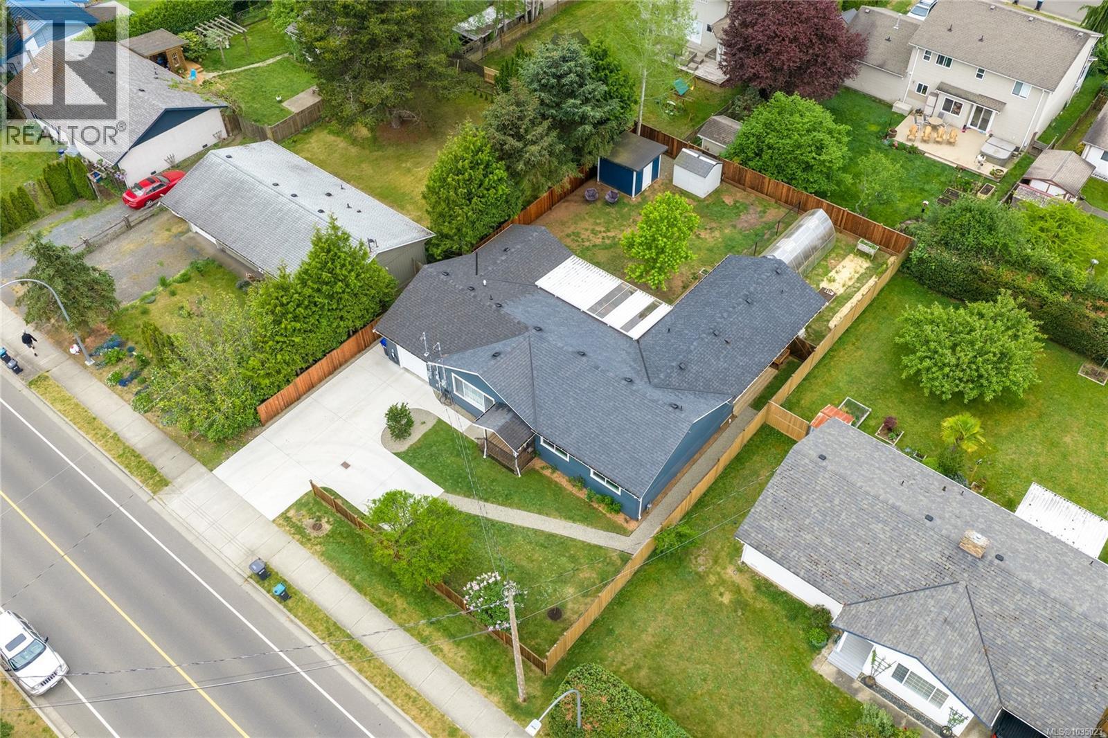 375 Temple St - 36