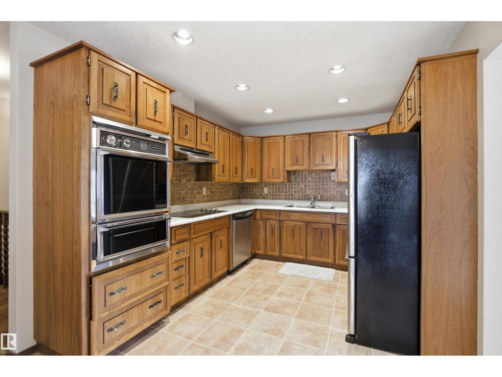 13222 116 ST NW - 12