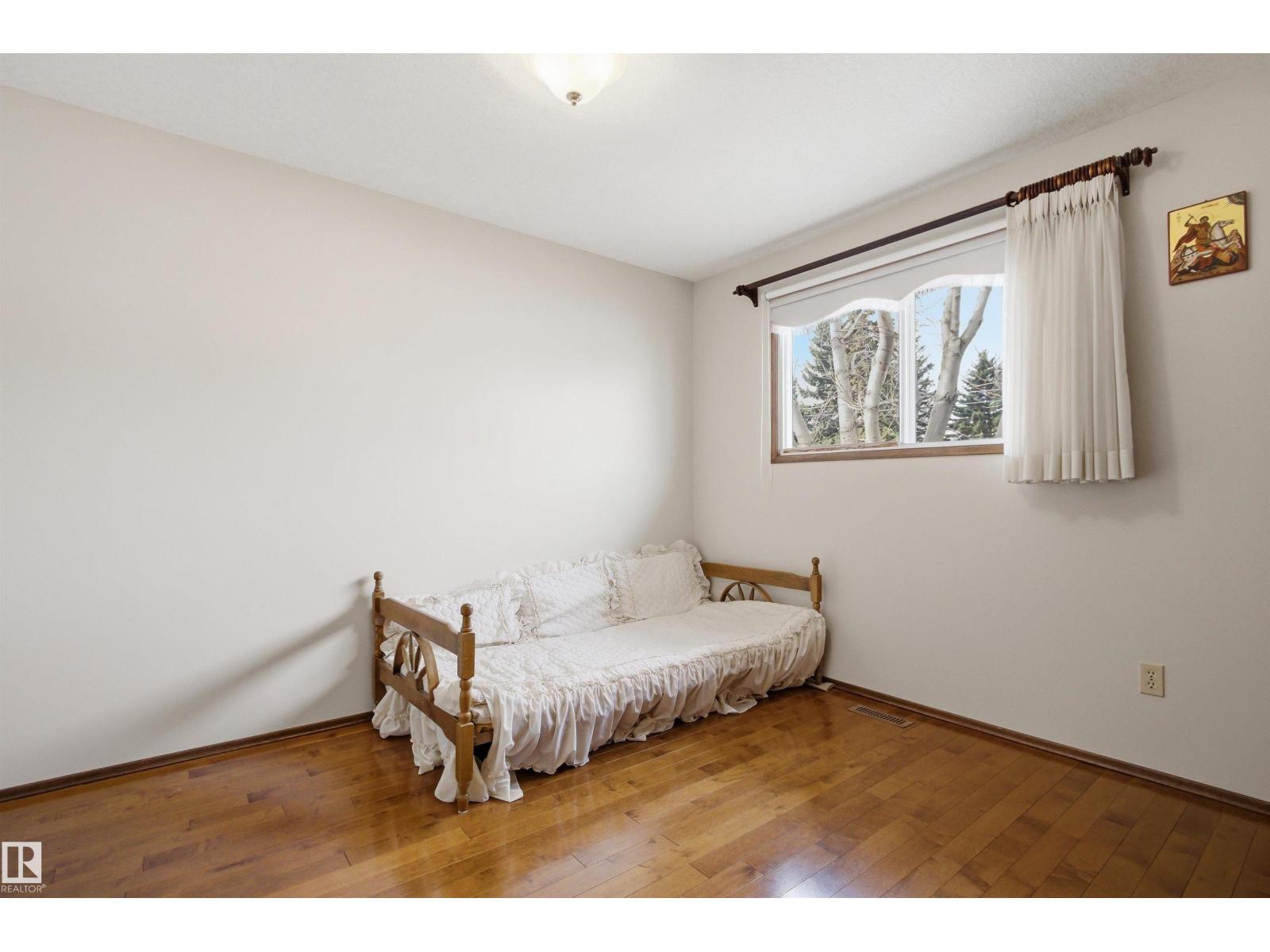 13222 116 ST NW - 33