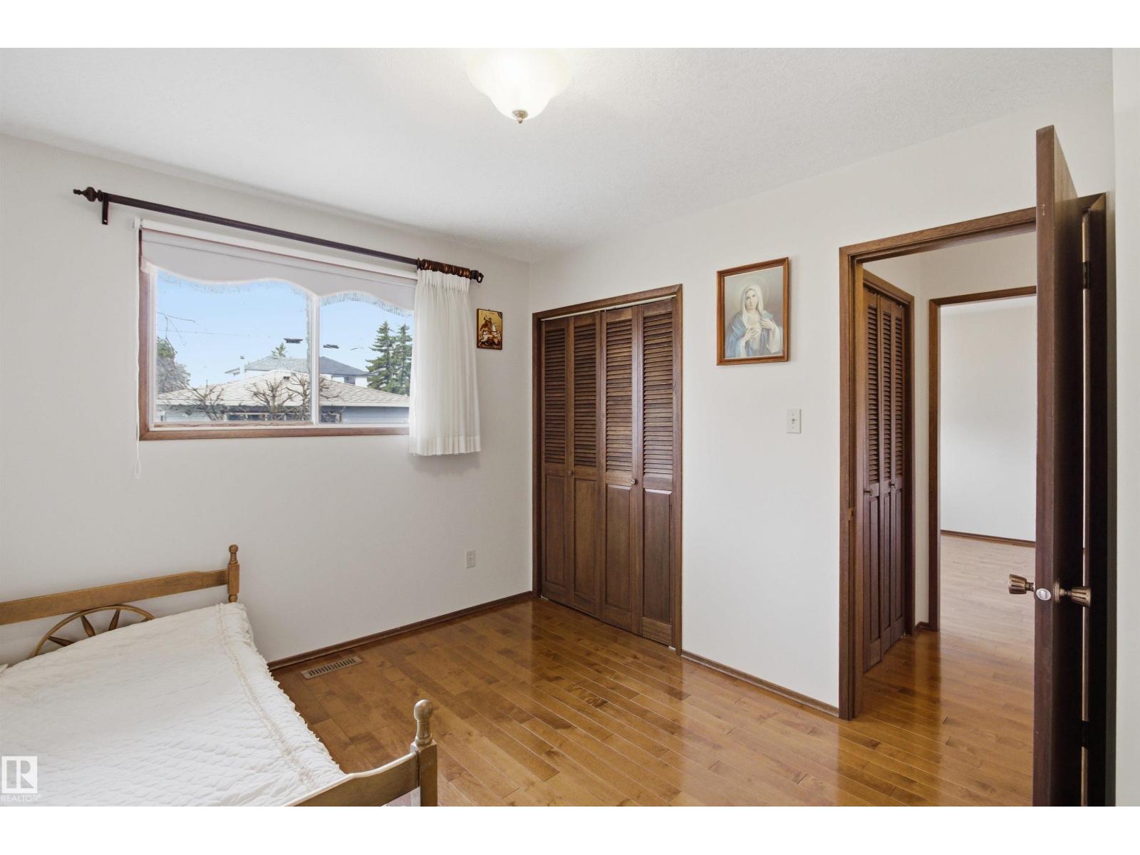 13222 116 ST NW - 34
