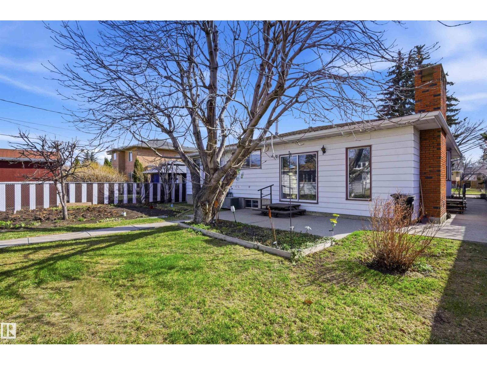 13222 116 ST NW - 54