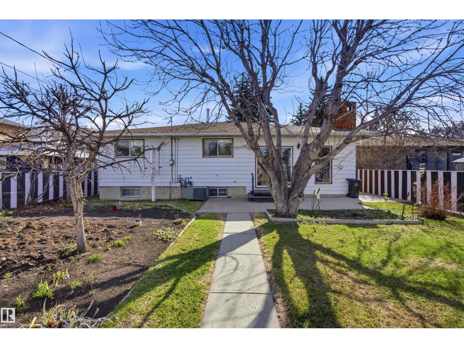 13222 116 ST NW - 55