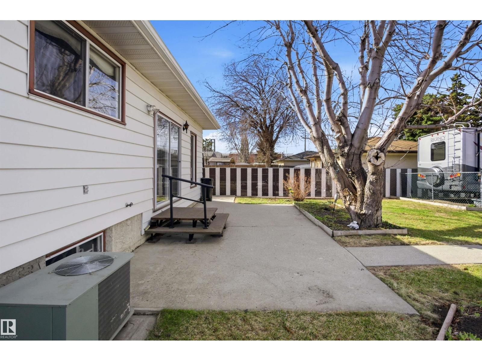 13222 116 ST NW - 57