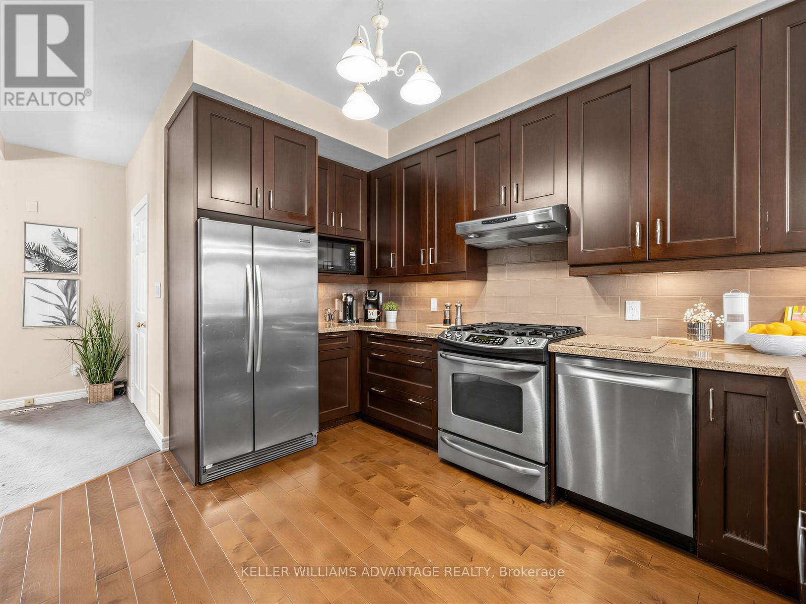 98 COALPORT DRIVE - 4