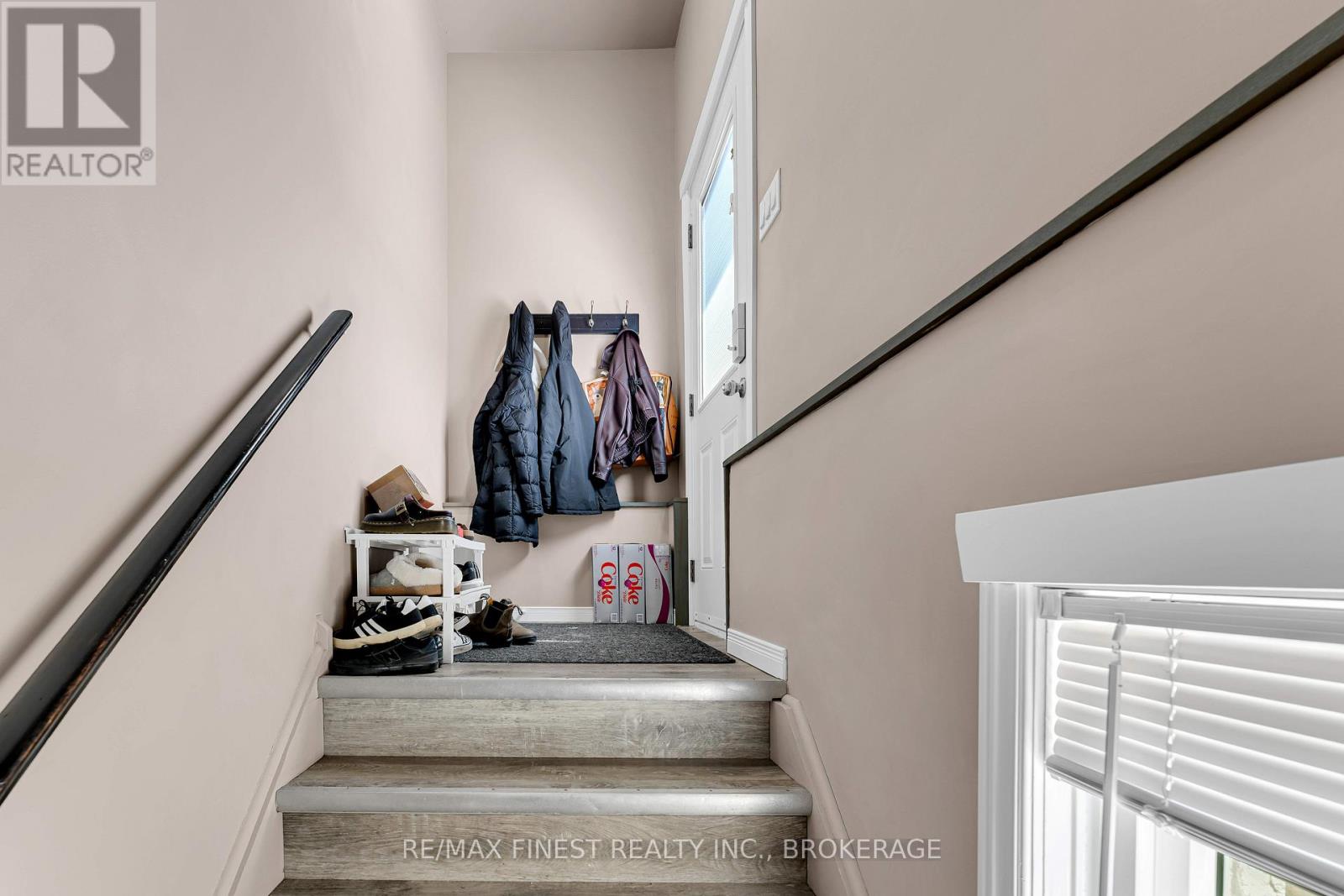 158 LAKEVIEW AVENUE - 29