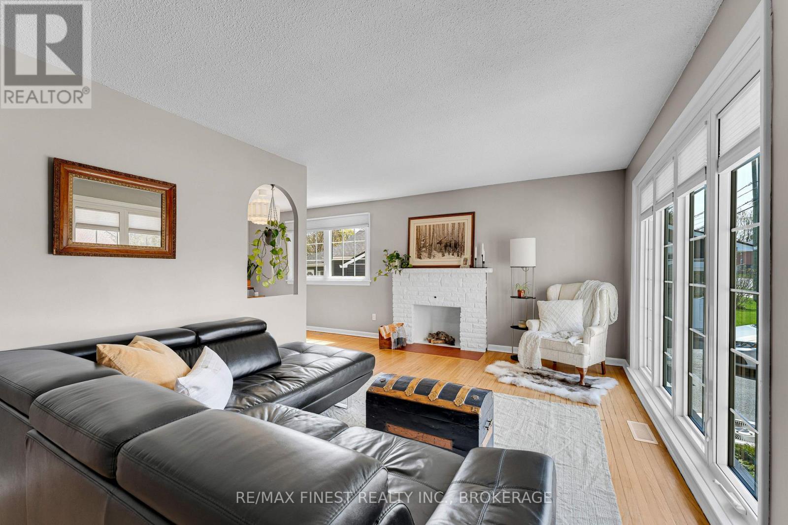 158 LAKEVIEW AVENUE - 6