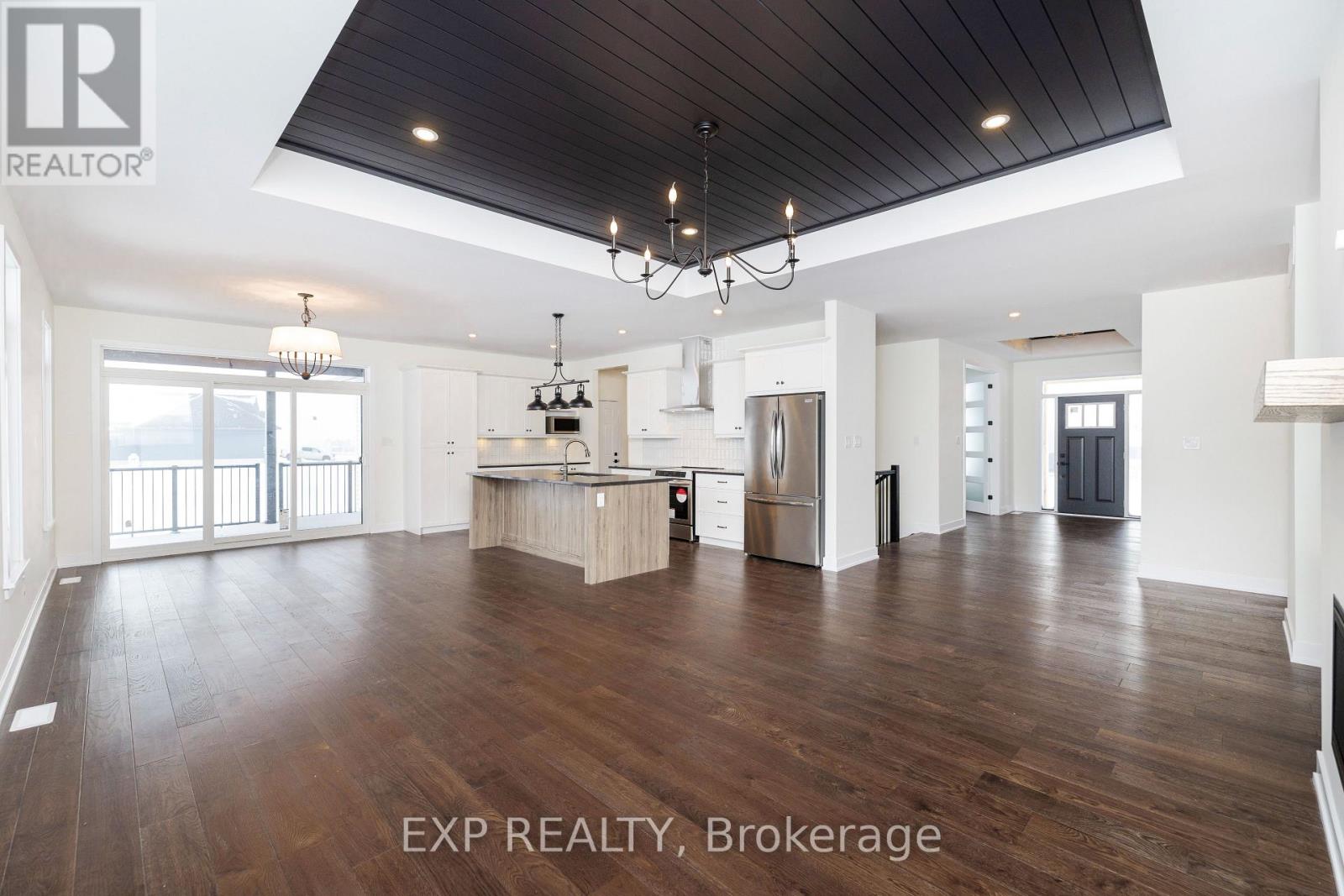 228 TRUDEAU CRESCENT - 11
