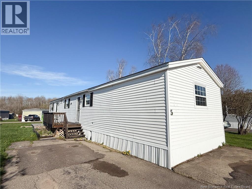 5 Brookview Avenue - Image 2