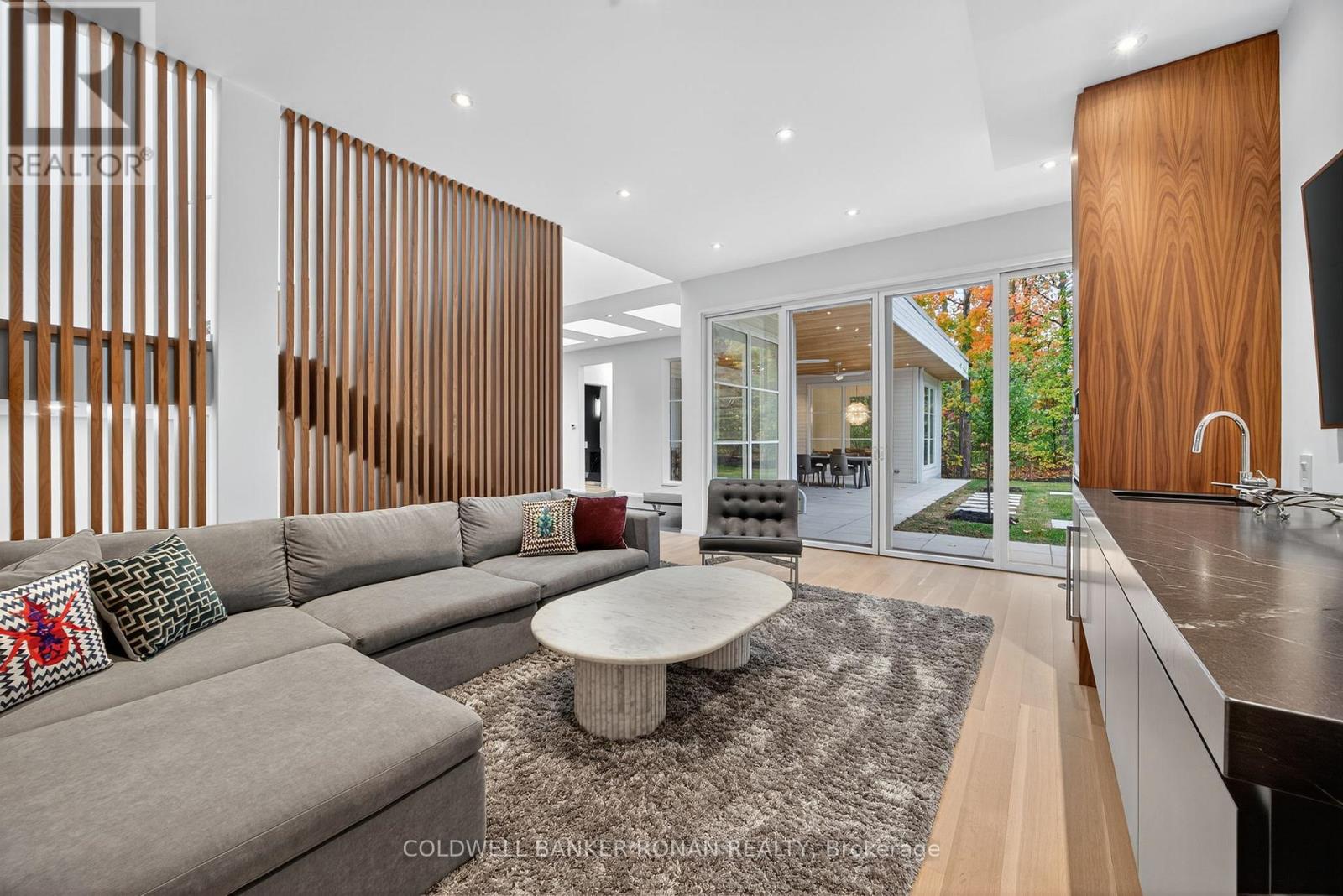 9 GRAY AVENUE - 24