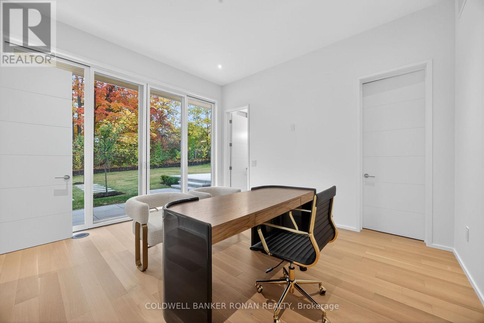9 GRAY AVENUE - 26