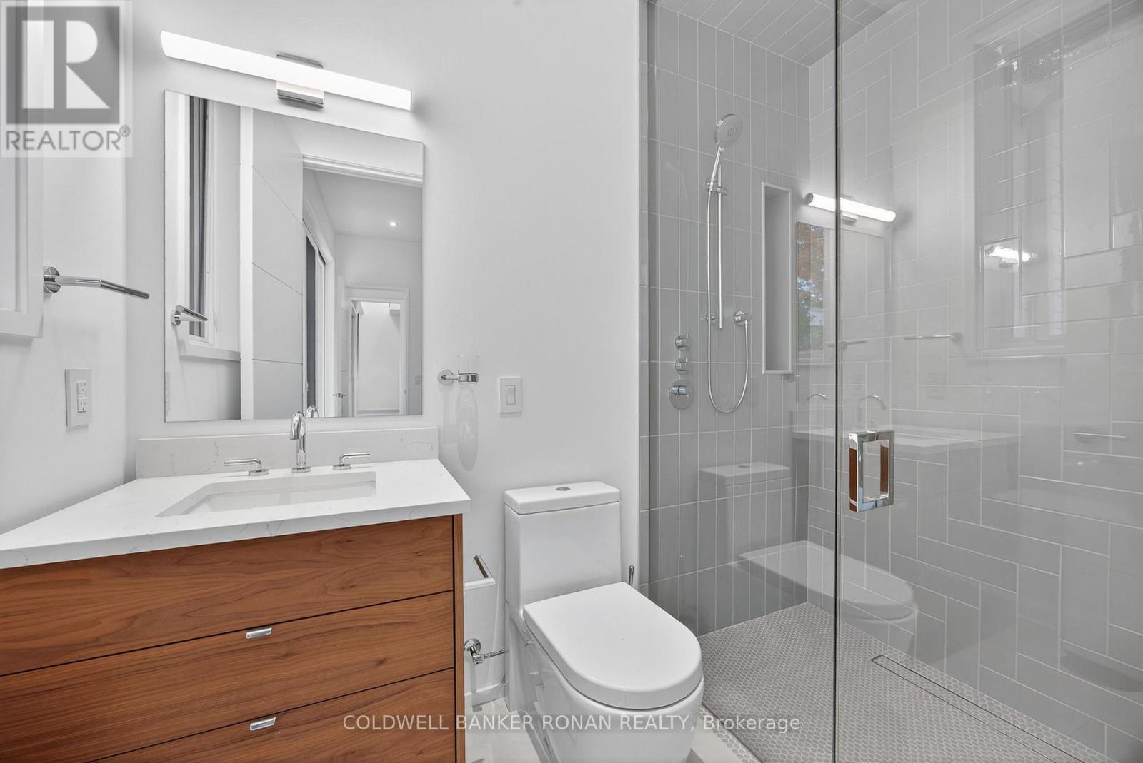 9 GRAY AVENUE - 27