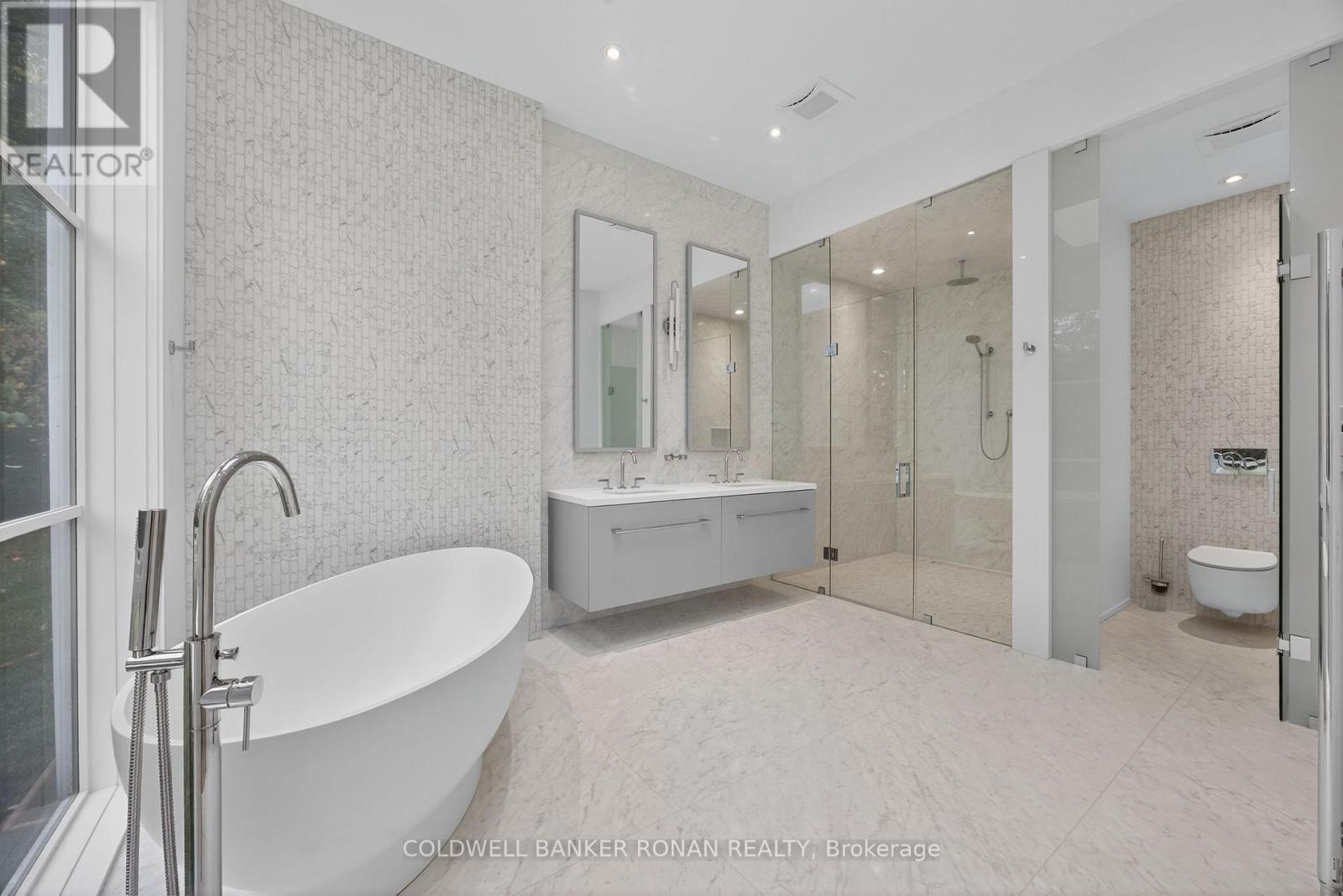 9 GRAY AVENUE - 30