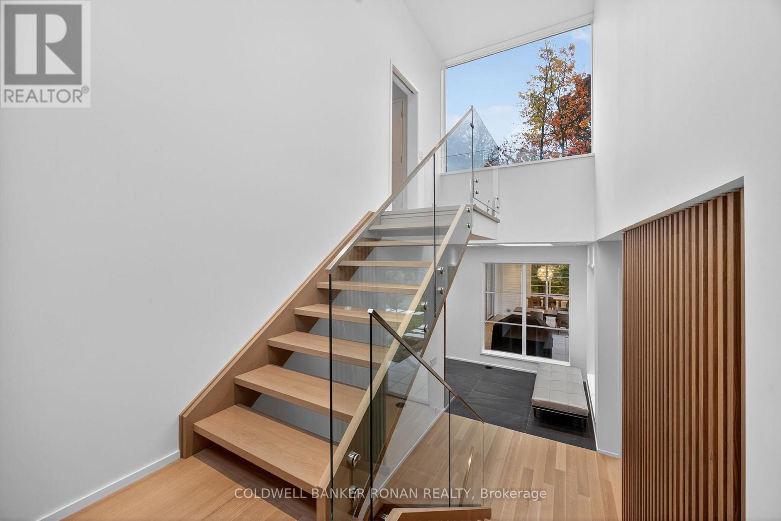 9 GRAY AVENUE - 35